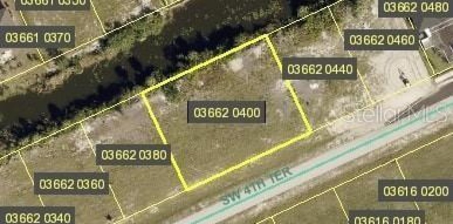 Land in Cape Coral, Florida № 1564867
