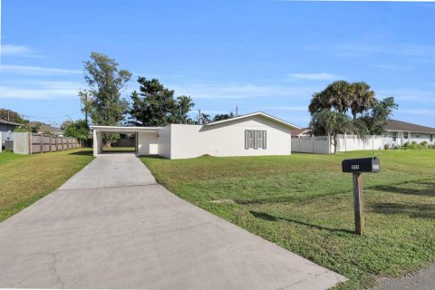 Casa en venta en Port St. Lucie, Florida, 2 dormitorios, 100.33 m2 № 2422355 - foto 4