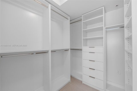 Купить таунхаус в Майами, Флорида 3 спальни, 211.26м2, № 2050599 - фото 13