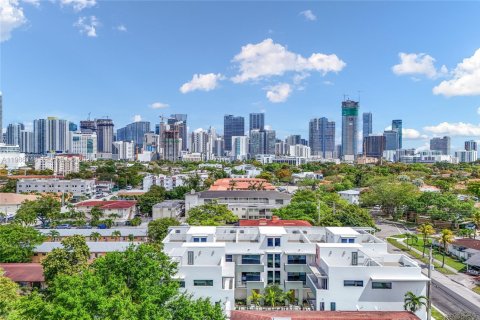 Купить таунхаус в Майами, Флорида 3 спальни, 211.26м2, № 2050599 - фото 4