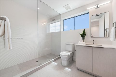 Купить таунхаус в Майами, Флорида 3 спальни, 211.26м2, № 2050599 - фото 16