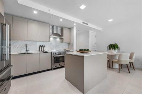 Купить таунхаус в Майами, Флорида 3 спальни, 211.26м2, № 2050599 - фото 9