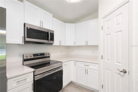 Villa ou maison à louer à Ocala, Floride: 3 chambres, 108.97 m2 № 2157300 - photo 10