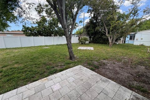 Casa en venta en Largo, Florida, 3 dormitorios, 120.96 m2 № 1877442 - foto 26