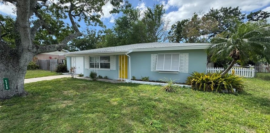Casa en Largo, Florida 3 dormitorios, 120.96 m2 № 1877442