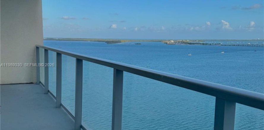 Кондоминиум с 1 спальней в Майами, Флорида № 2065574