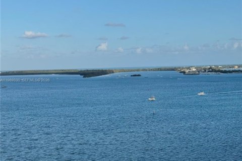 Купить кондоминиум в Майами, Флорида 1 спальня, 70.61м2, № 2065574 - фото 15