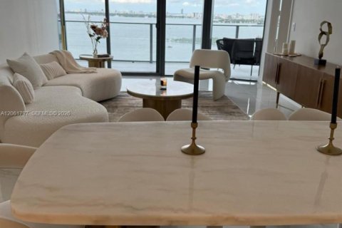 Apartment in Miami, Florida 3 bedrooms, 162.58 sq.m. № 2246831 - photo 10