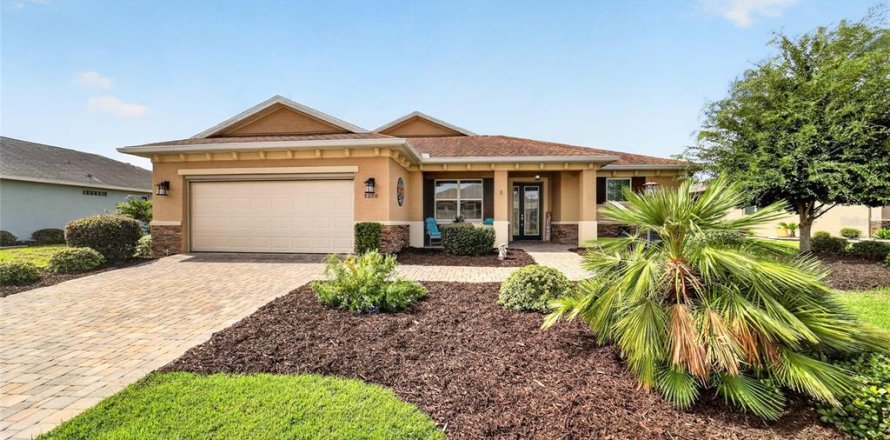 Villa ou maison à Ocala, Floride 2 chambres, 153.38 m2 № 2291325