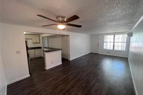 Copropriété à vendre à Orlando, Floride: 2 chambres, 76.92 m2 № 1800321 - photo 5
