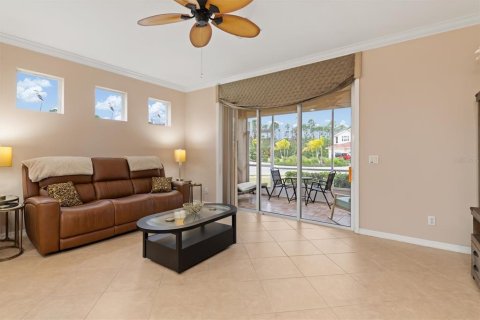 Townhouse in North Port, Florida 3 bedrooms, 149.39 sq.m. № 2208799 - photo 9