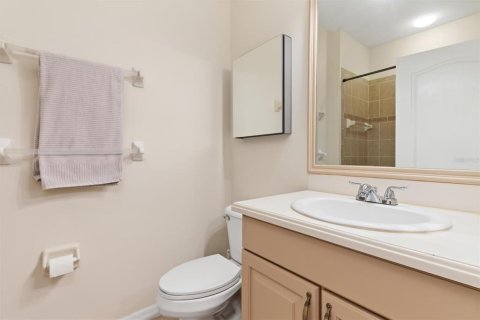 Townhouse in North Port, Florida 3 bedrooms, 149.39 sq.m. № 2208799 - photo 22