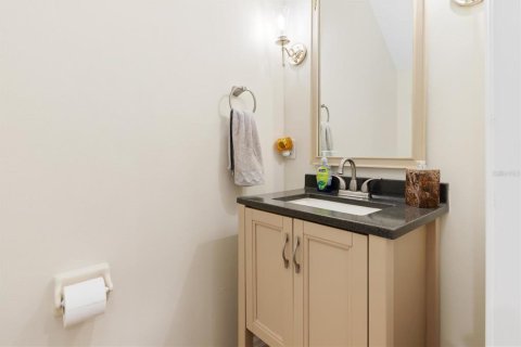 Townhouse in North Port, Florida 3 bedrooms, 149.39 sq.m. № 2208799 - photo 24