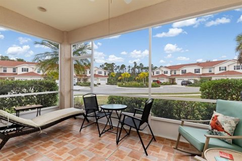 Townhouse in North Port, Florida 3 bedrooms, 149.39 sq.m. № 2208799 - photo 25