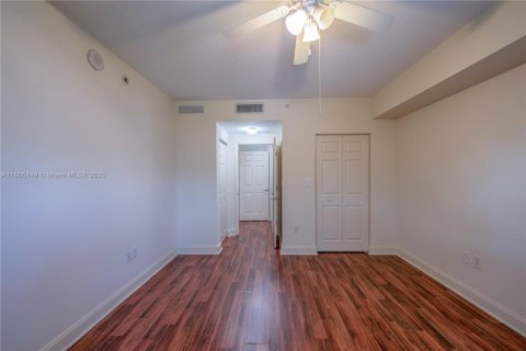 Condo in Plantation, Florida, 1 bedroom  № 1742214 - photo 5