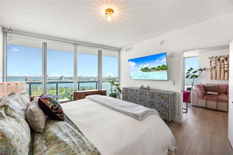Condo à Miami, Floride, 2 chambres  № 2079789