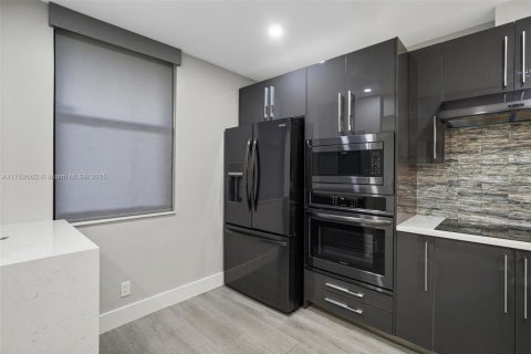 Copropriété à vendre à Coconut Creek, Floride: 2 chambres, 101.54 m2 № 1957483 - photo 4