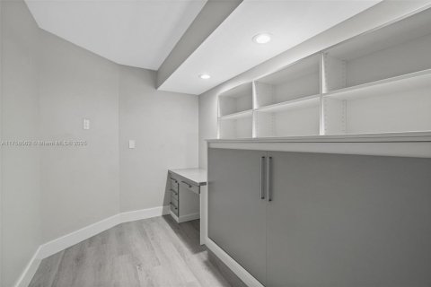 Copropriété à vendre à Coconut Creek, Floride: 2 chambres, 101.54 m2 № 1957483 - photo 11