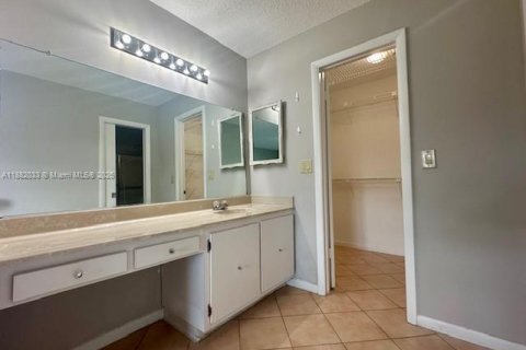 Copropriété à louer à Boca Raton, Floride: 2 chambres, 123.75 m2 № 1928516 - photo 14