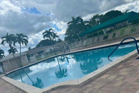 Copropriété à louer à Boca Raton, Floride: 2 chambres, 123.75 m2 № 1928516 - photo 28