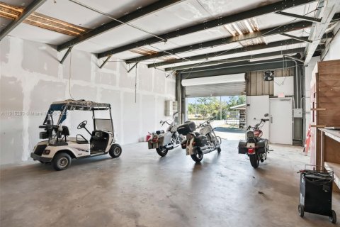 Propiedad comercial en venta en Ocala, Florida № 1971411 - foto 23