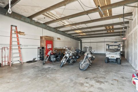 Propiedad comercial en venta en Ocala, Florida № 1971411 - foto 24