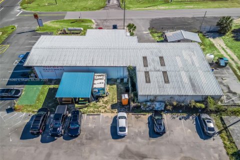 Propiedad comercial en venta en Ocala, Florida № 1971411 - foto 13