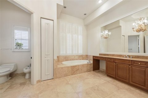 Villa ou maison à vendre à Palm Beach Gardens, Floride: 5 chambres, 422.24 m2 № 2398133 - photo 24