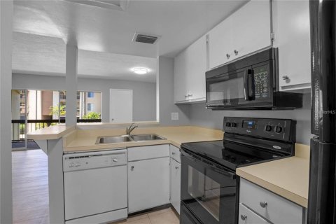 Condominio en alquiler en Altamonte Springs, Florida, 1 dormitorio, 58.81 m2 № 1905211 - foto 6