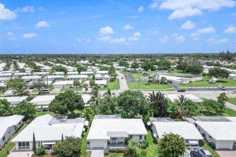 Casa en venta en Tamarac, Florida, 2 dormitorios, 106.37 m2 № 1981063 - foto 17