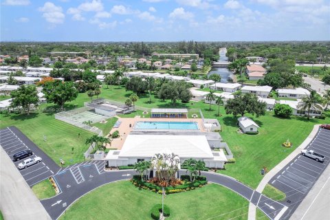 Casa en venta en Tamarac, Florida, 2 dormitorios, 106.37 m2 № 1981063 - foto 19