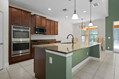House in Winter Garden, Florida 5 bedrooms, 331.48 sq.m. № 1839044 - photo 18