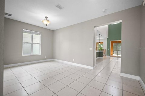 House in Winter Garden, Florida 5 bedrooms, 331.48 sq.m. № 1839044 - photo 15