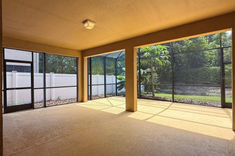 House in Winter Garden, Florida 5 bedrooms, 331.48 sq.m. № 1839044 - photo 29