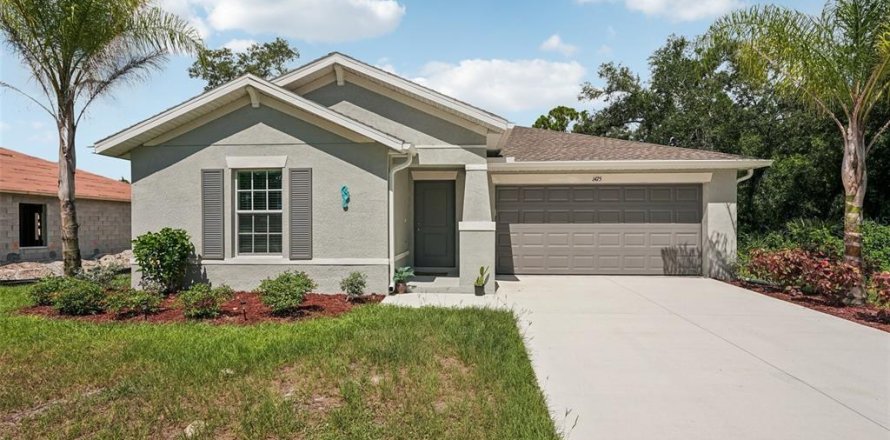 House in Port Charlotte, Florida 3 bedrooms, 144.09 sq.m. № 1855768