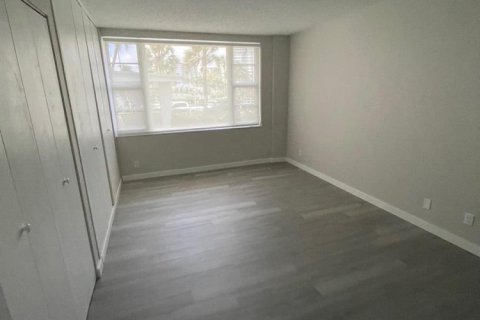Condo in Fort Lauderdale, Florida, 1 bedroom  № 2250755 - photo 18