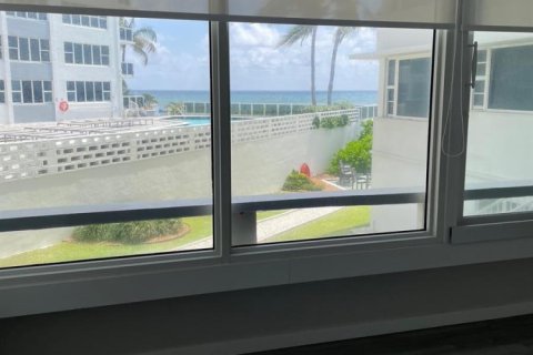Condo in Fort Lauderdale, Florida, 1 bedroom  № 2250755 - photo 3