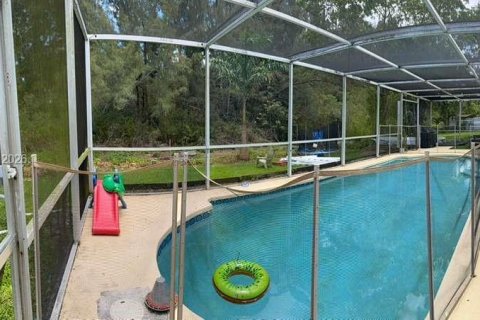 Villa ou maison à louer à Davie, Floride: 4 chambres, 153.29 m2 № 2087591 - photo 3