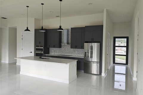 Villa ou maison à louer à Port Charlotte, Floride: 4 chambres, 200.02 m2 № 1791304 - photo 3