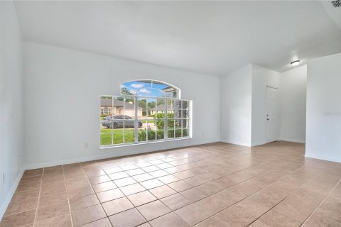 Casa en venta en Deltona, Florida, 4 dormitorios, 171.31 m2 № 2383452 - foto 6