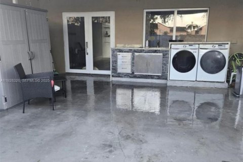 Купить кондоминиум в Хайалиа, Флорида 3 спальни, 95.69м2, № 2035070 - фото 15