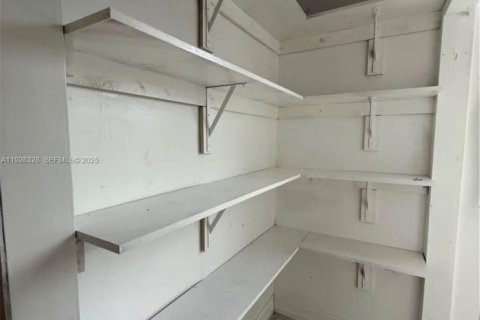 Купить кондоминиум в Хайалиа, Флорида 3 спальни, 95.69м2, № 2035070 - фото 10