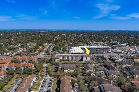 Condo in Clearwater, Florida, 1 bedroom  № 1733825 - photo 1