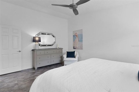 House in The Villages, Florida 2 bedrooms, 117.61 sq.m. № 2396202 - photo 25