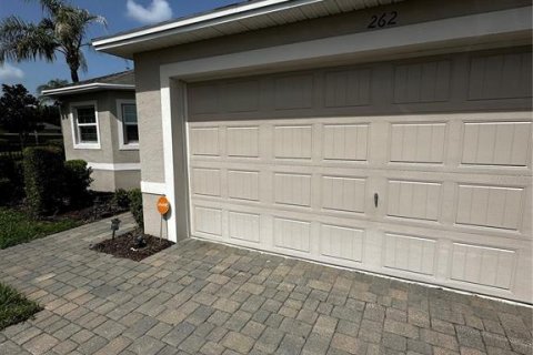 House in Auburndale, Florida 4 bedrooms, 168.25 sq.m. № 2197872 - photo 4