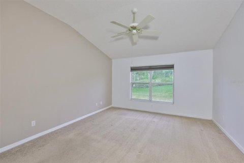Condo in Sun City Center, Florida, 2 bedrooms  № 1911865 - photo 26