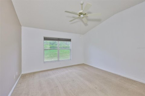 Condo in Sun City Center, Florida, 2 bedrooms  № 1911865 - photo 27