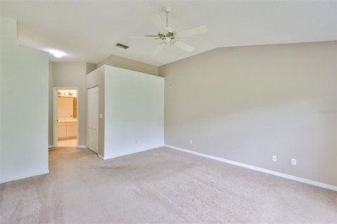 Condo in Sun City Center, Florida, 2 bedrooms  № 1911865 - photo 30