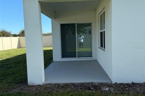 House in Haines City, Florida 3 bedrooms, 163.32 sq.m. № 1910169 - photo 22