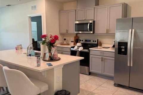 House in Haines City, Florida 3 bedrooms, 163.32 sq.m. № 1910169 - photo 4